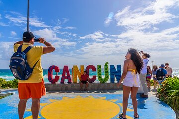 City Tour the best places in Cancún by van transportation