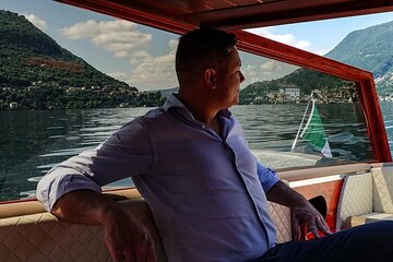 1 Hour Private Wooden Boat Tour on Lake Como 10 pax