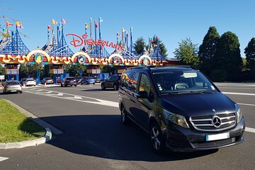 CDG - Disneyland paris Private Van Transfer from Paris CDG Airports to Disney