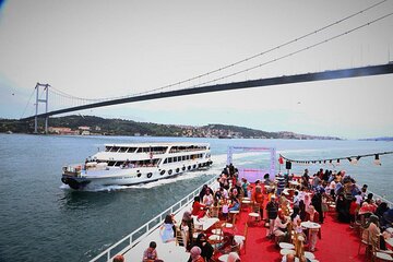 Bosphorus Tour & Spice Bazaar (Half Day Morning Tour)