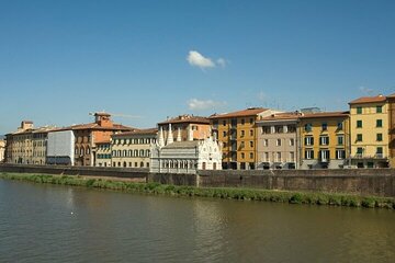 Full-Day Private Tour to Pisa and Lucca from La Spezia cruise port