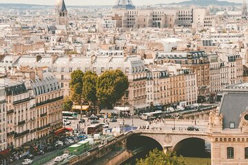 Paris: Marais Walk Self Guided Audio Tour