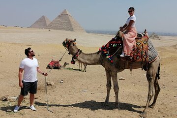Day Tour from Sharm el Sheikh to Giza pyramids and Egyptian museum by plane