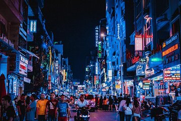 Saigon By Night Jeep Tour: Discover the French Colonial Charm