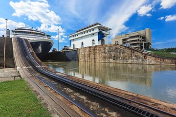 Recorrido Canal de Panama y Paseo por el Lago Gatún 