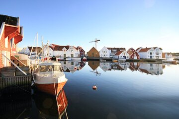 Highlights of the Region Haugesund Guided Bus Tour 