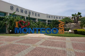 Airport Transfer Montego Bay: Riu Montego / Reggae / Palace