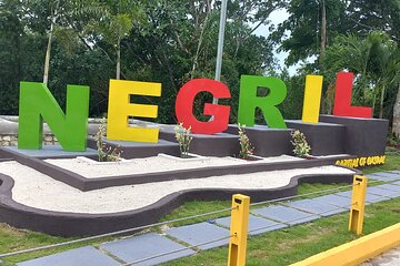  Negril 7 Miles White Sand Beach and Rick's Cafe from Montago Bay