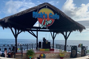 7 Mile Beach and Rick's Cafe in Negril from Montego Bay Private Tour