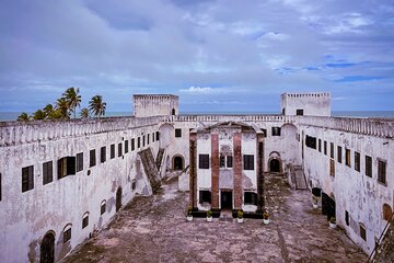 YenkorKyin(lets Explore) Cape Coast Experience. 