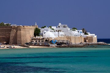 Tour to the Medina of Hammamet and the Spice Market of Nabeul