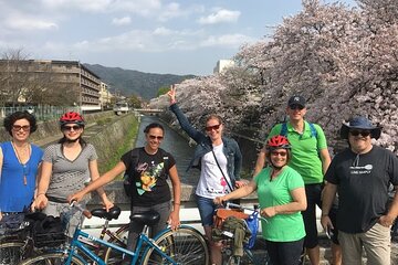 Discover the beauty of Kyoto on a bicycle tour! 