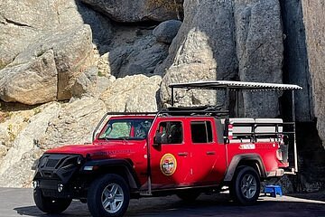 Private - JEEP Badlands Backcountry (Sheep Mtn/Sage Creek/Scenic)