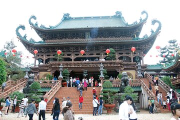 Perfume Pagoda 1 Day Tour from Hanoi with Traditional Boat Ride