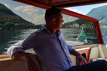 2 Hours Private Wooden Boat Tour on Lake Como 6 pax