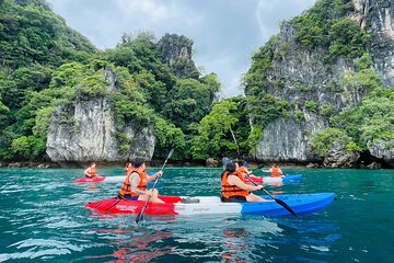 Snorkeling and Kayaking Tour at Hong Islands From Krabi
