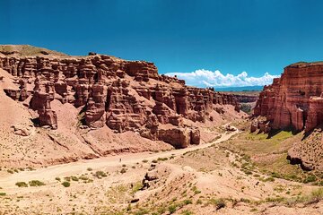 2 Days Tour: Charyn Canyon, Kaindy & Kolsay Lakes