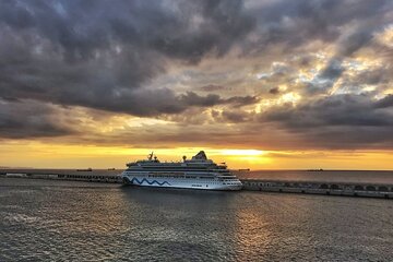 Private Transfer Tarragona Port to Barcelona/Hotels