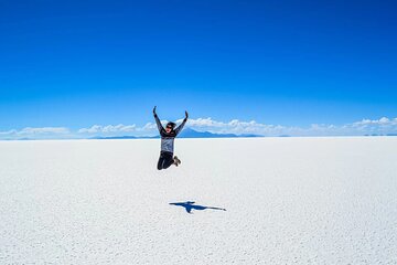 3-Days and 2-Nights Tour Salar Uyuni ending in Atacama Chile