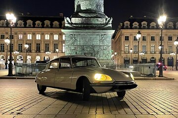 Paris by Night Tour in a Vintage Open-Top French Car Citroën DS