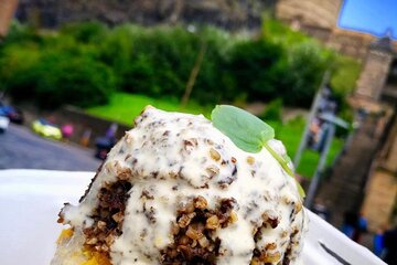 Private Edinburgh Street Food Walking Tour