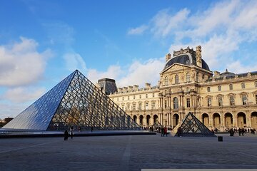 Entry ticket for the Louvre Museum, in Paris