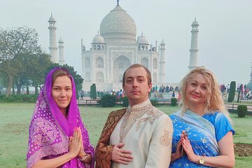 Luxury Taj Mahal and Agra Day Tour from Delhi. Maharaja Private Tour.