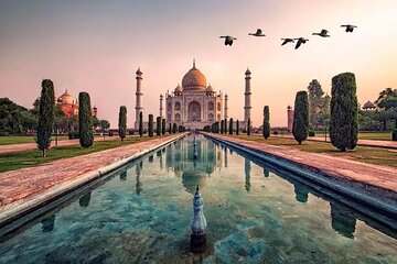 Taj Mahal and Fatehpur Sikri Day Trip from Jaipur