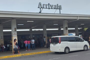 Comfortable Montego Bay Airport to Negril Resorts Transfer 1 way