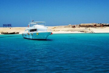 Paradise Island Snorkeling Sea Trip With Water Sports and Lunch in Hurghada