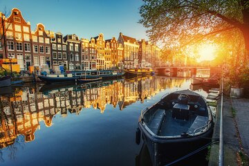 Private walking tour Amsterdam. English or Spanish.