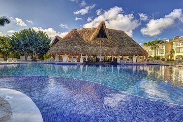 Punta Cana Airport to or from Royalton Splash Private Transfer 