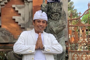 1 DAY【12 hour Private Car Charter】Provide the comfort and pleasure of tour.An unforgettable day for you in Bali with a friendly and experienced guide driver.