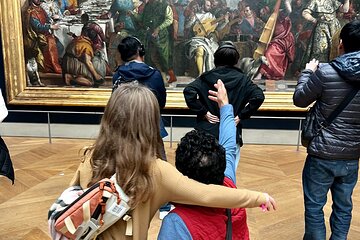 Private Louvre Tour in Paris for Kids and Families 