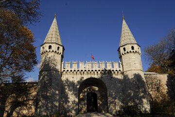 TOPKAPI PALACE TREASURY and HAREM TOUR WITH SKIP-THE-LINE TICKET