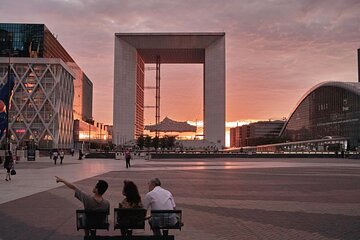 Paris La Défense : Private Walking Tour