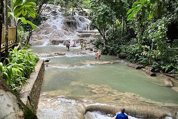 Private Full-Day Adventure to Blue Hole Ocho Rios and Dunn's River Falls