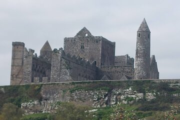Rock of Cashel, Cahir & Blarney Castle Tour from Dublin 