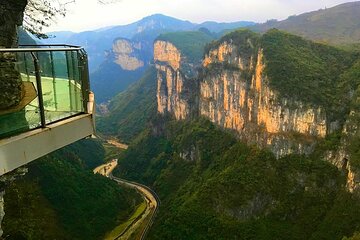 7 Days Western Hunan Province Tour -Nature & Culture Experience（5-star hotel）