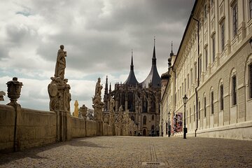 Church of Bones & UNESCO Silver Town Kutná Hora: Private Tour