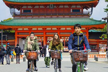 [W/Lunch] Kyoto Highlights Bike Tour with UNESCO Zen Temples