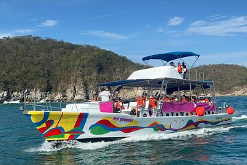 Full Day Tour of the Bays of Huatulco