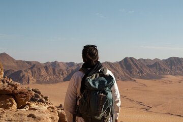 Wadi Rum: Mountain Hike with Lunch & Scenic Valley Tour