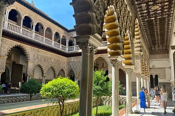 Private Tour Alcazar Seville Cathedral and Giralda Tower Climb