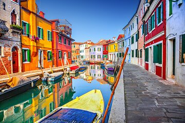 Guided Tour of Murano Burano and Torcello from Venice