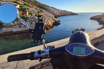 Half-Day E motorbike Marseille Exploration 