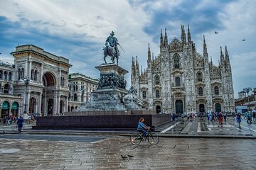 Private Transfer From Venice to Milan with a 2 Hour Stop