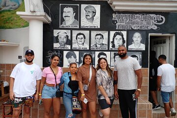 Medellin: Pablo Escobar and Commune 13 Private Tour