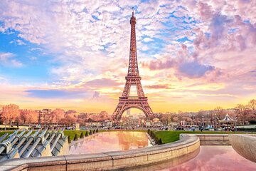 Eiffel Tower Access up to 2nd Floor with Host and Optional Summit