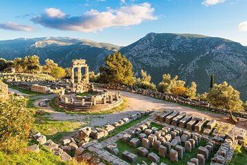 Full-day in Delphi: Explore one of the most famous archaelogical sites of Greece